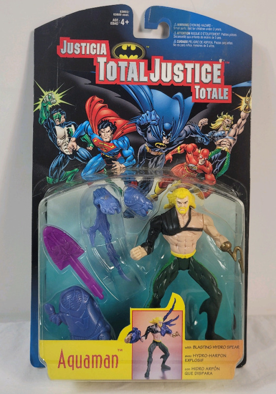 Vintage 1996 Batman Total Justice " Aquaman " w/Blasting Hydro Spear 5" Action Figure , Sealed . Plus Protective Blister Package