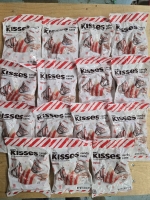 15 New | 117g Hershey's Kisses Candy Cane Flavoured BB: 10 2025