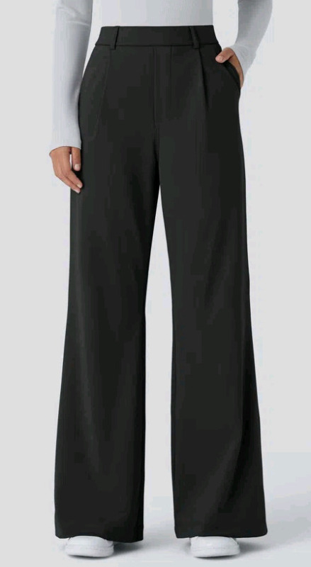 New - Size Medium Petite Ladies Halara High Waisted Side Pocket Work Flare Pants - Black