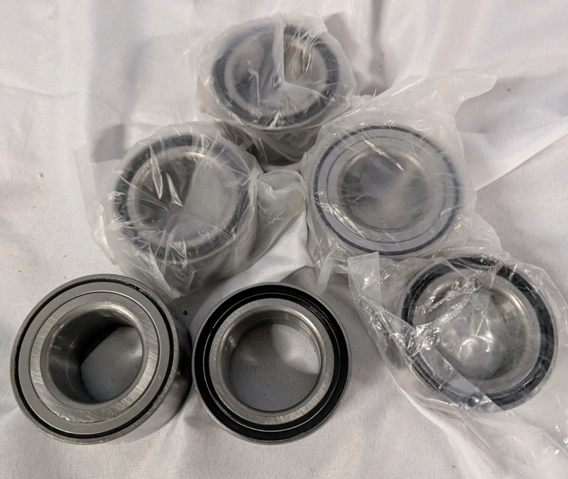 6 As New Front Wheel Bearings. Unknown Make and Model. 2 Different Styles.