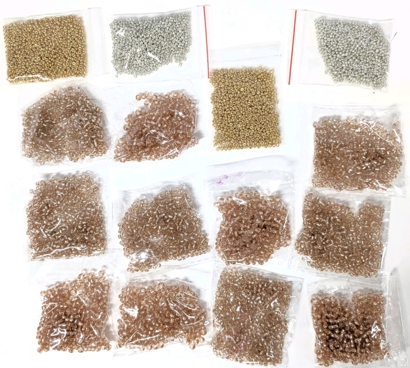15 Bags New Seed Beads: 11&times; Tiny Iridescent Champagne Beads (Approximately 100 Per Bag) & 4&times; Teeny-Tiny Metallic Beads (Approximately 200+ Per Bag)