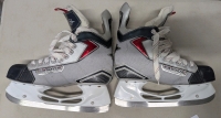 Size 7.5 Men's Easton Hockey Skates.