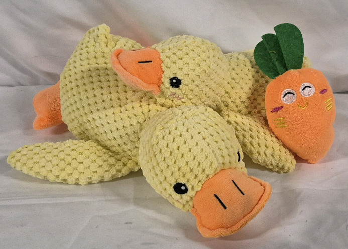 3 New Squeaky Dog Toys - Ducks & a Carrot