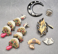 Vintage Mixed Jewelry Lot - Earrings, Brooches, Pendant, Ring