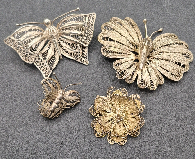 3 Vintage Filigree Brooches & Earring