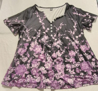 New sz 1XL Women's T-Shirt