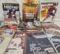 16 | NHL Hockey & MLB Baseball Paperback Magazine's
