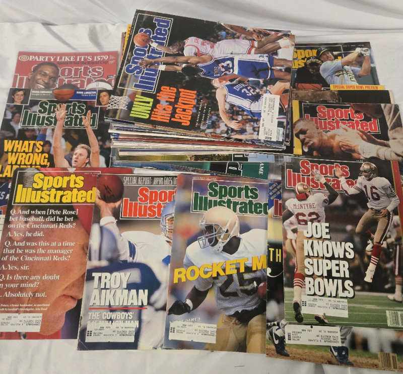 45+ | Assorted Sports Illustrated Paperback Magazine's | Includes NFL Football, NHL Hockey, NBA Basketball & More!