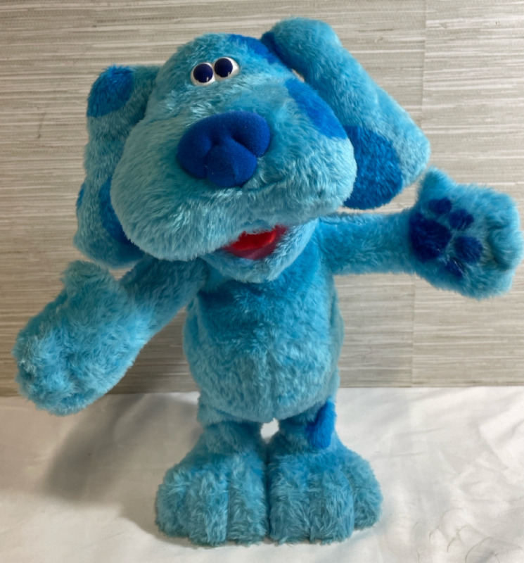 13&rdquo; Nickelodeon Blues Clues Boogie Blue Singing Animated Plush Dog | Tested - Blue does indeed sing and boogie!