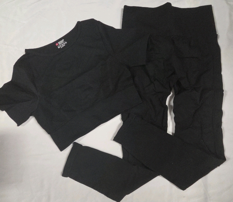 New | Size Small Women's Fitness Outfit