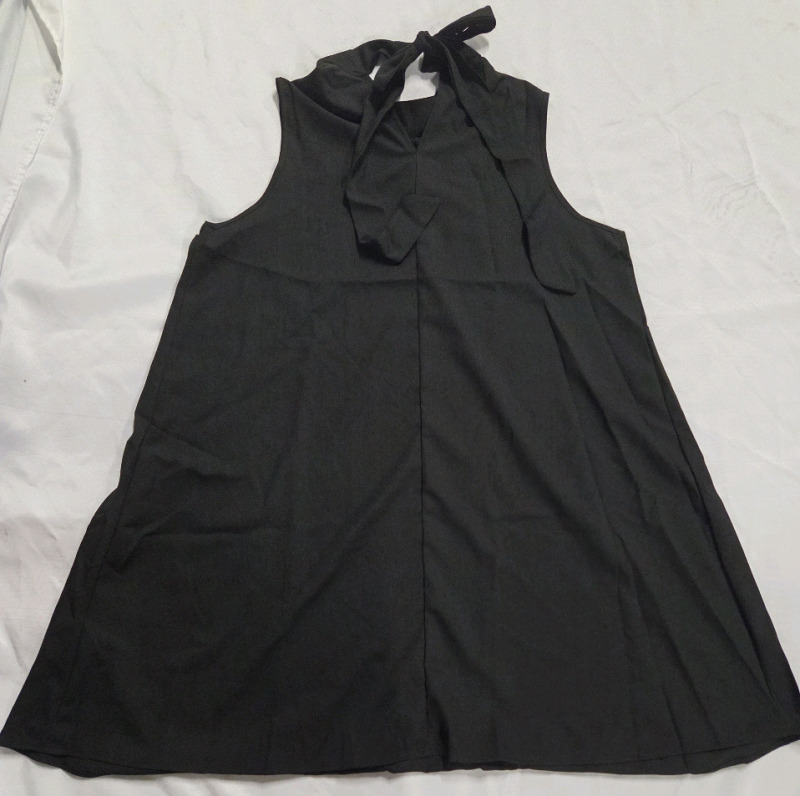 New | Size 1XL Women's Sleeveless Dress