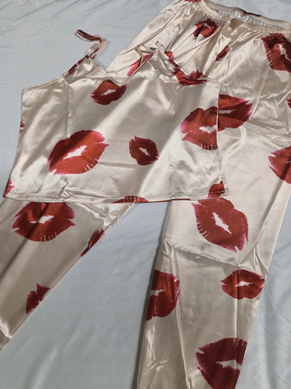 New | Size XL Women's Pajama Set