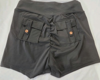 New | Size L Women's Curve Hug Shorts