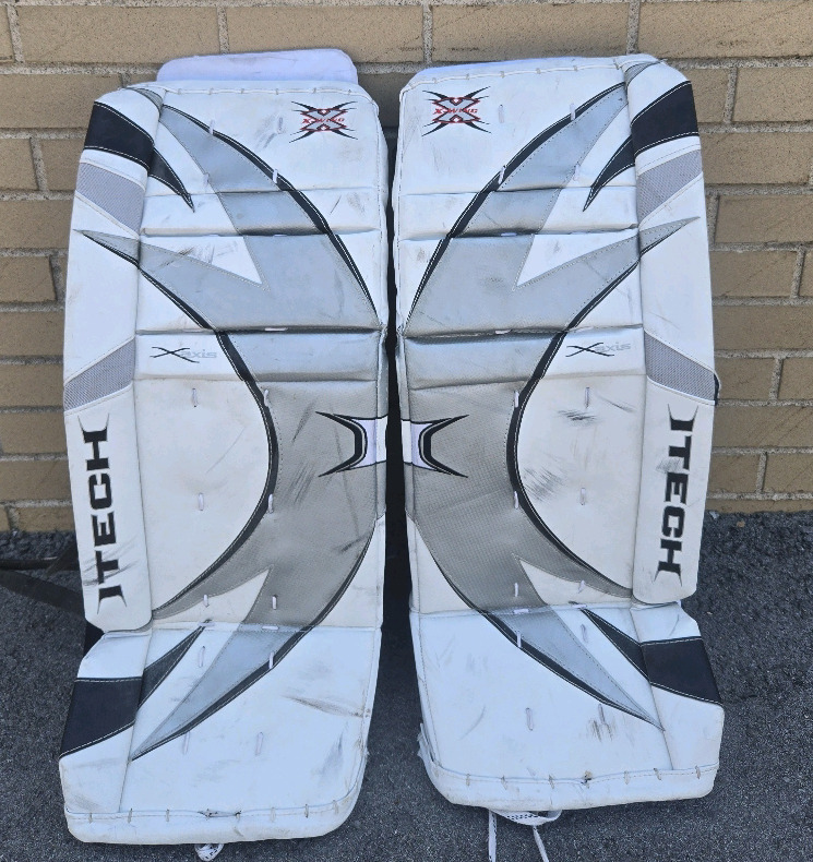 J Tech Goalie Pads * Has A Slight Cigarette Scent *