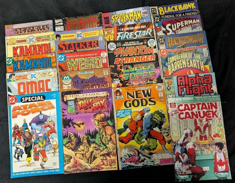 21 Vintage to Newer Assorted Marvel & DC Comics. Contains Superman, Spiderman & More.