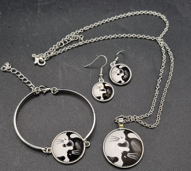New Adorable Ying Yang Cat Jewelry Set - Earrings, Bracelet & Necklace