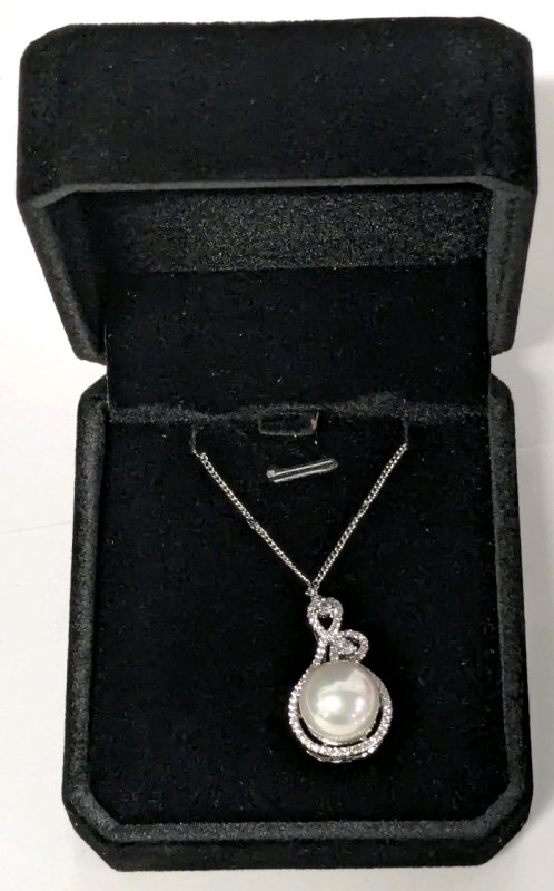 New Platinum Plated 12.0mm Synthetic Pearl Necklace - Adjustable Chain 20" - 22" Long