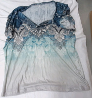 New Women's Size 2XL Shirt