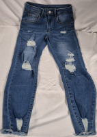 New sz 2 Ladies Distressed Jeans Stretchy