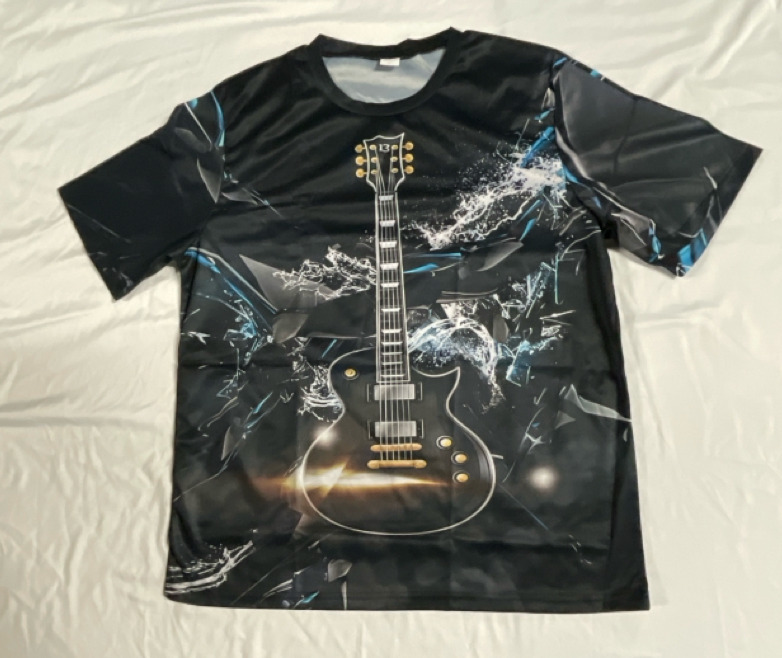 New Size Large Men&rsquo;s Guitar print T-shirt