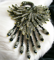 Graceful Beauty Signed Swan Brooch Swarovski Crystal and Bead Drop 4.5 Inches
