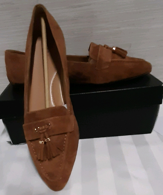 New from Talbots. Ladies Loafer in Nutmeg Size 10.5