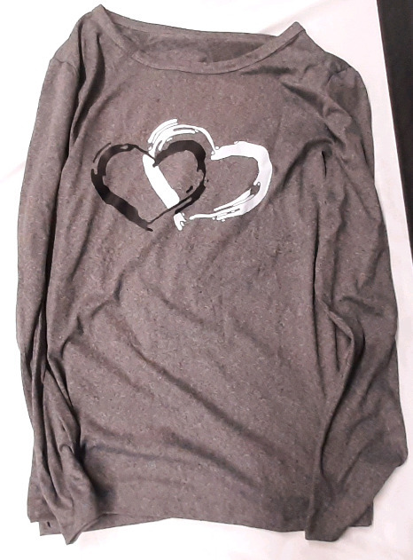 New Medium Size Long Sleeve Shirt