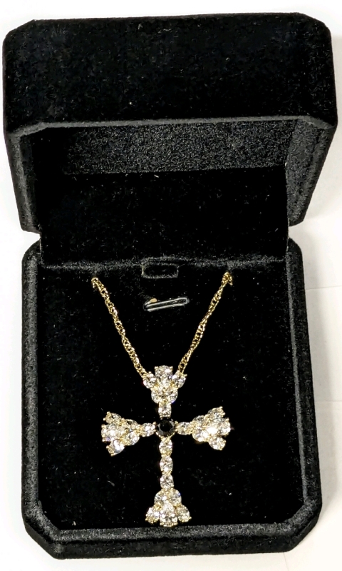 New 14K Gold Plated Cross Cluster Necklace - Chain 18" Long