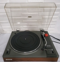 Vintage Pioneer PL-112D 2-Speed Belt-Drive Turntable