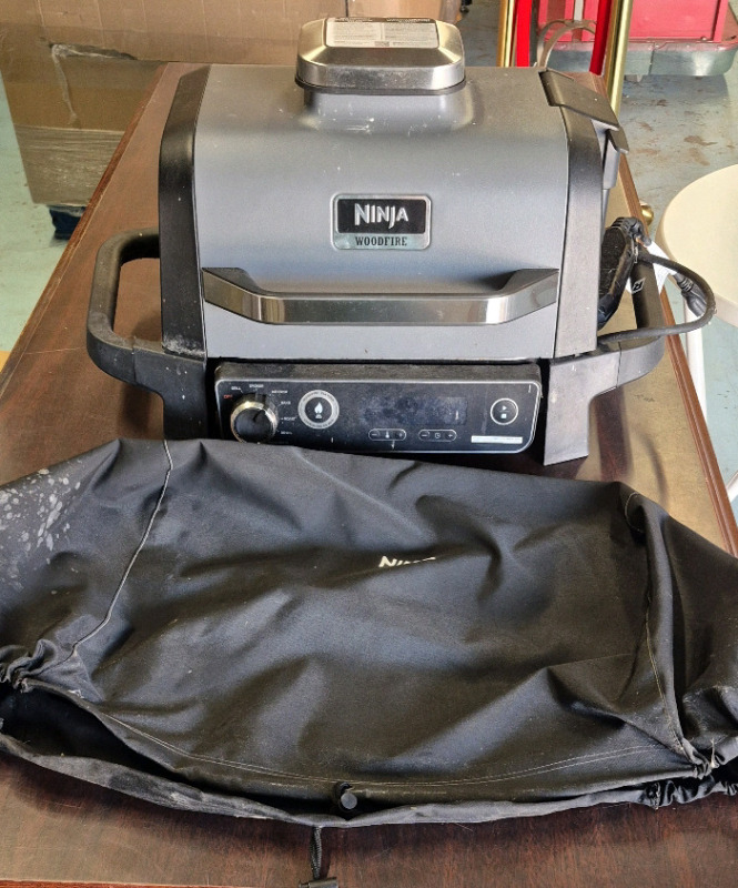 Ninja Woodfire Electric BBQ Grill & Smoker with Cover - Powers Up