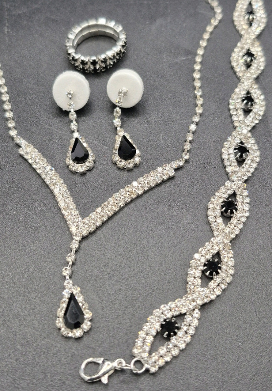 NEW 5pcs Bling Bling Jewelry Set - Bracelet, Earrings, Ring & Necklace
