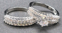 New sz 10 Stunning Ring Set - Clear Stones