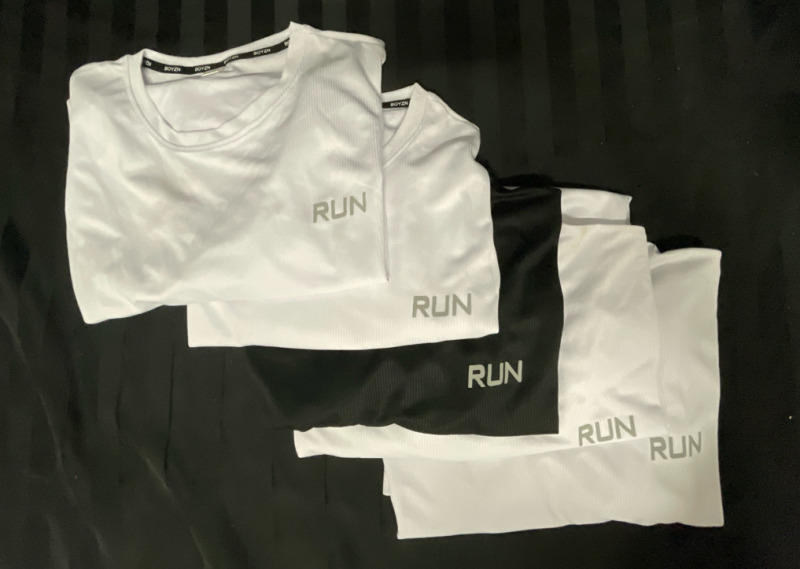 5 New Boyzn 2XL Lightweight T-shirts