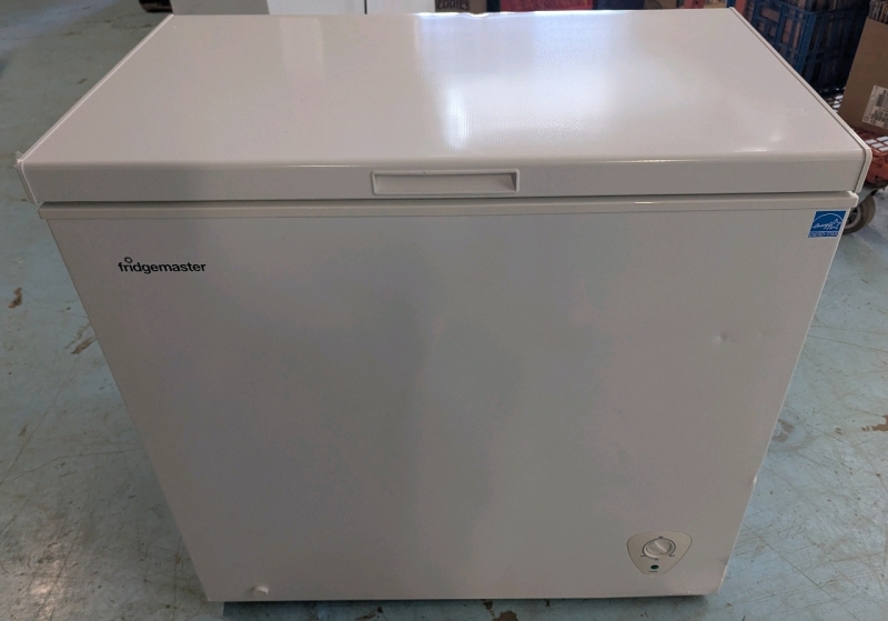 As New Fridgemaster 7 Cubic Foot Chest Freezer. Measures 20.5" (depth) by 35" (wide) by 33" (height)