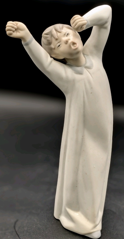Retired LLADRO Spain Porcelain Figurine Yawning Boy, Matte Finish, 8.25" Tall, No Chips or Cracks