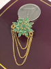 Emerald 1.45ct Sil Brooch Gold Rhodium Plated Dainty 2.9 gram - 5