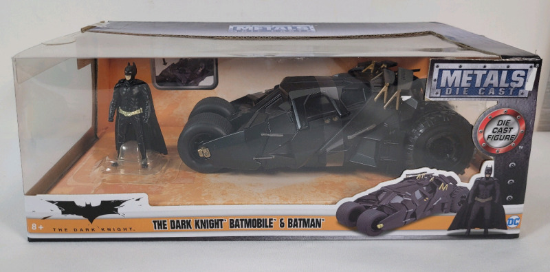 The Dark Knight Batmobile & Batman Metals Diecast Car & Batman Figure . 1:28 Scale