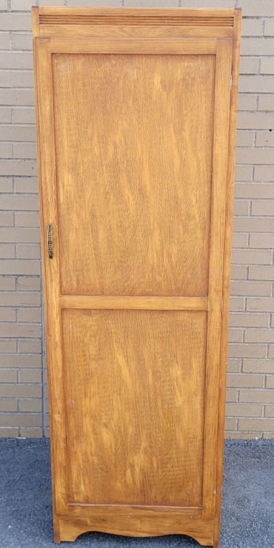 Wooden 2-Shelf Cabinet . Measures 22 &frac14;"&times;66.5"&times;21" . Shelves can be removed