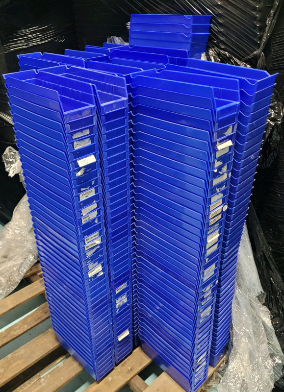 500 Plastic Shelf Storgae Bins . Each Bin Measures 12"&times;4"&times;4" . Blue