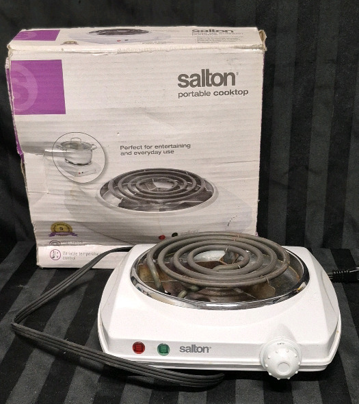 Salton Portable Cooktop - Working