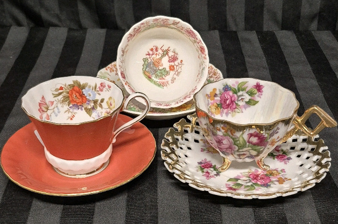 3 Vintage Teacups & Saucers Aynsley, Japan +
