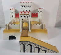 Vintage 60s/70s Tiger Toys Co. King William's Castle Wooden Toy Castle w/Original Box , Complete . Some Wall Pieces Do Have Repairs / Broken , Box missing one end .