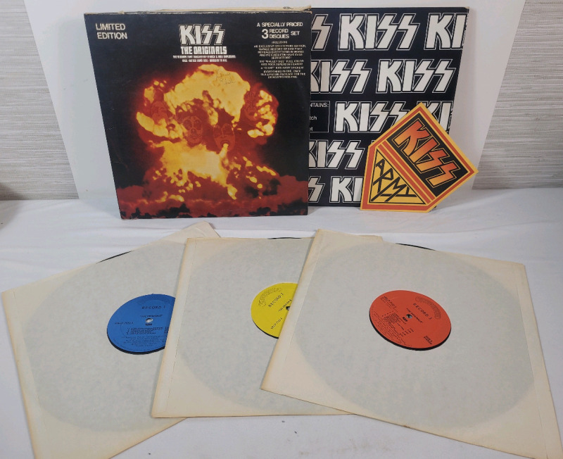 Vintage 1976 KISS &ndash; The Originals 3-LP Set & Original KISS Army Sticker/Patch . Canadian Release . Includes : KISS , Hotter Than He'll & Dressed to Kill . See Description