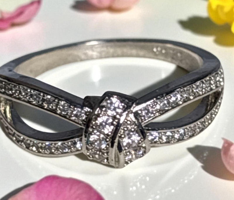 Sterling Silver Knotted Bow Ring with Stones Size 10 Stamped
