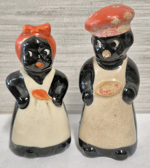 Vintage Handpainted Black Americana Salt & Pepper Shakers