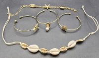 5pcs New Summer Beach Cowrie Shell Jewelry : Necklace & Bracelets (4)