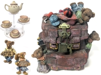 Vintage BOYDS BEARS : Boydsenbeary Patch Becky & Delmar & Bearware Potteryworks "Brewin' F.O.B." Official Mini Tea Set & Resin Teddy Bear Backpack Coin Bank with Keys & Lock 5.75" Tall