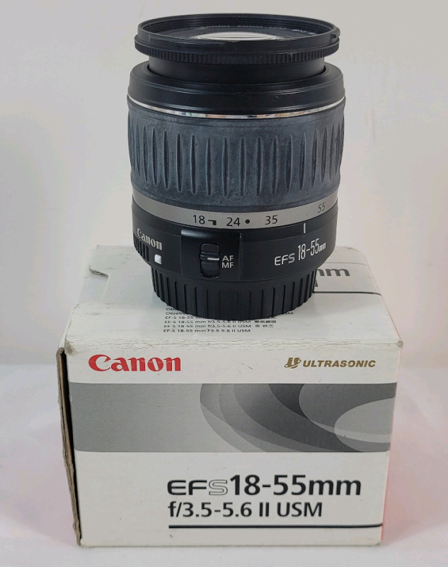 Canon Ultrasonic EFS 18-55mm f/3.5-5.6 II USM Camera Zoom Lens . No visible scratches to lens