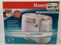 Honeywell Cool Moisture Humidifier - White , Model # HCM-890 . Open Box , Untested
