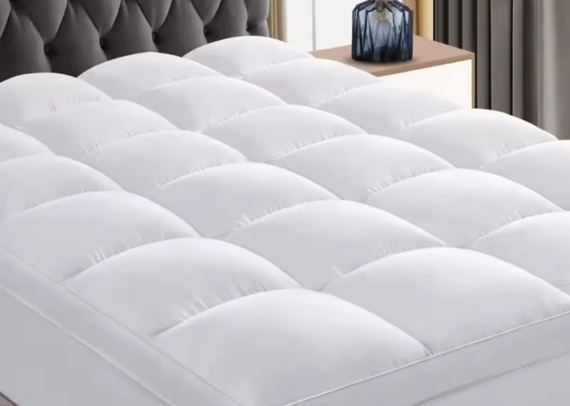 New Vaccum Sealed Iggalic California King Matress Pad. Retails for $60